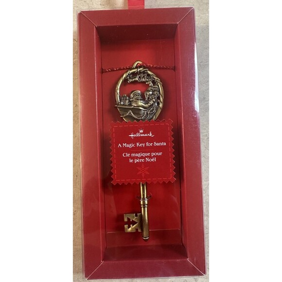 Hallmark Other - NEW Hallmark A Magic Key For Santa 2006 Collectible Metal Key